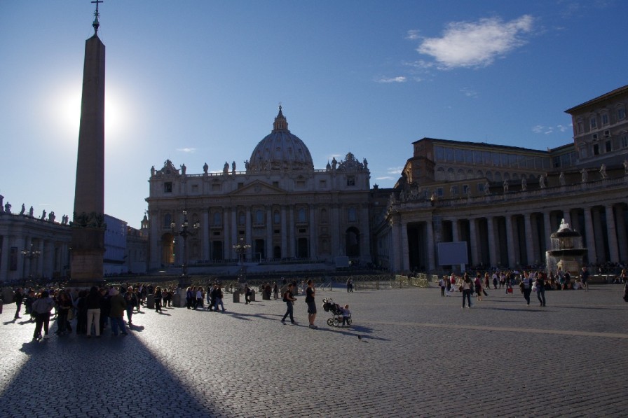Basilica di San Pietro in Vaticano, Castel Sant'Angelo